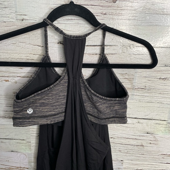 Lululemon gray black no limit tank top size 8 - Picture 8 of 9